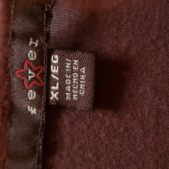 FEVER cap sleeve lightweight brown colored top with scoop neck top - Picture 2 of 3